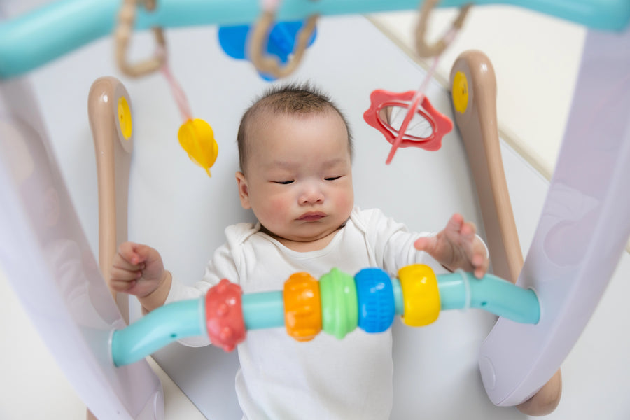 Your Baby’s Sensory World: How Sight, Sound, Touch & Movement Shape the Brain